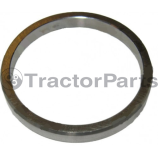Седло за всмукателен клапан John Deere 4239D 6359D 300