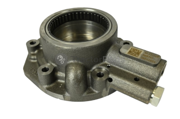 Корпус за помпа на скоростна кутия - John Deere 6M, 6R