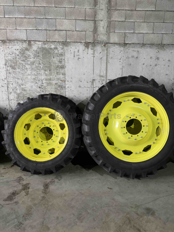 Комплект 4 бр. тесни гуми с джанти за редови обработки - John Deere 6-та серия (320/85R36 - 380/90R46)
