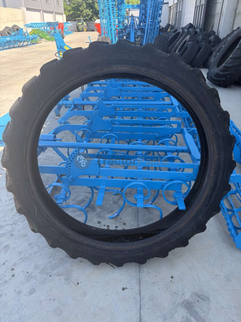 Гума 1 бр. 230/95R48 /// 250 € / 489 лв. - без ДДС