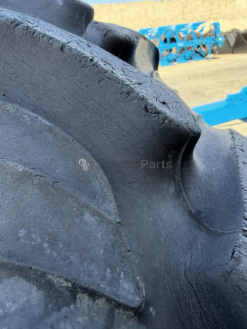 Гума 1 бр. 230/95R48 /// 250 € / 489 лв. - без ДДС