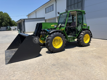 Телескопичен товарач John Deere 3200 /// € 36500 / 71388 лв. - без ДДС