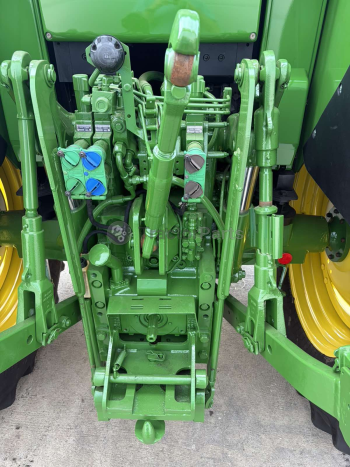 Трактор John Deere 6115M - лизинг /// 47500 € / 92 902 лв. - без ДДС
